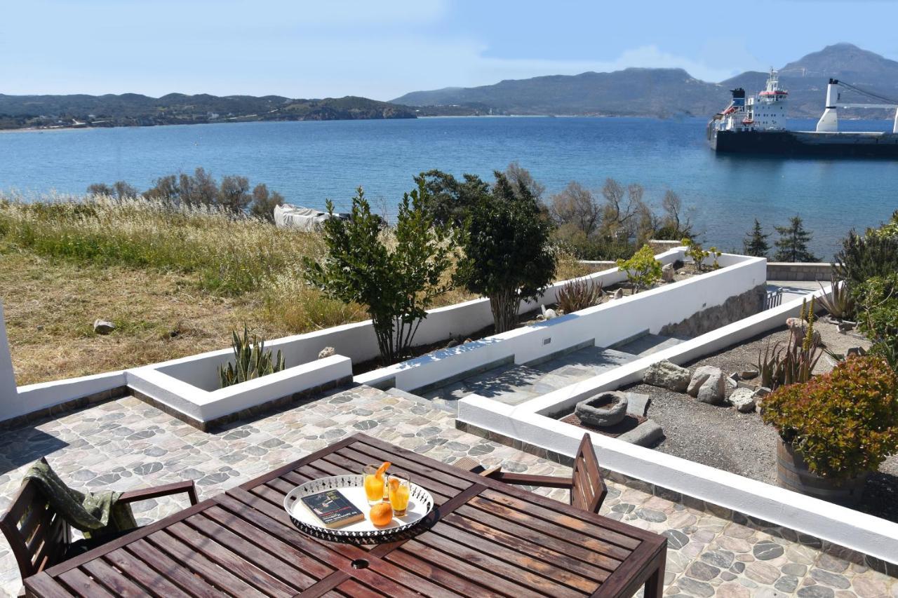 Nelleas Home Adámas Eksteriør bilde